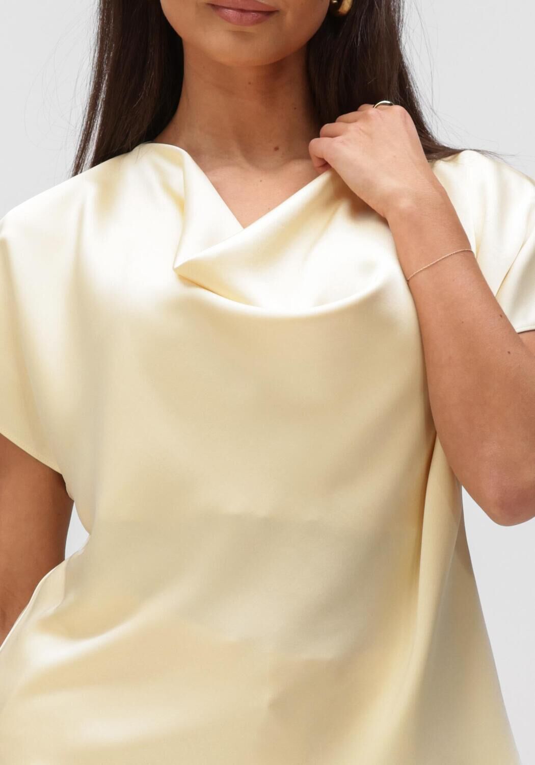 NOTRE-V NV-HINKE WATERFALL Blouses en jaune - large