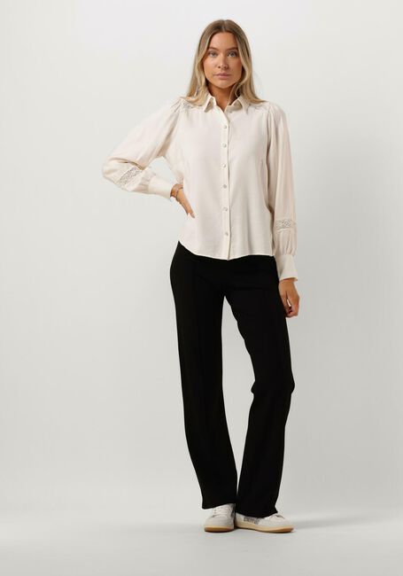 JANSEN AMSTERDAM Blouse W754 BLOUSE LACE DETAILS AND LONG PUFFSLEEVES en blanc - large