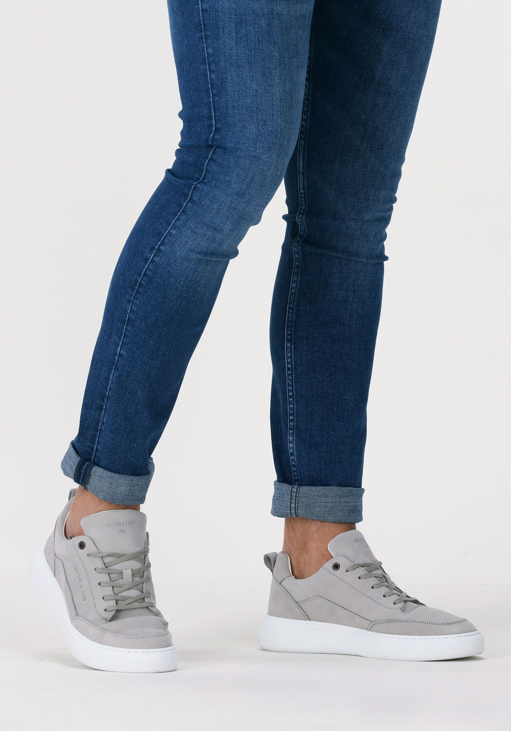 CYCLEUR DE LUXE Baskets basses DR7 en gris Omoda