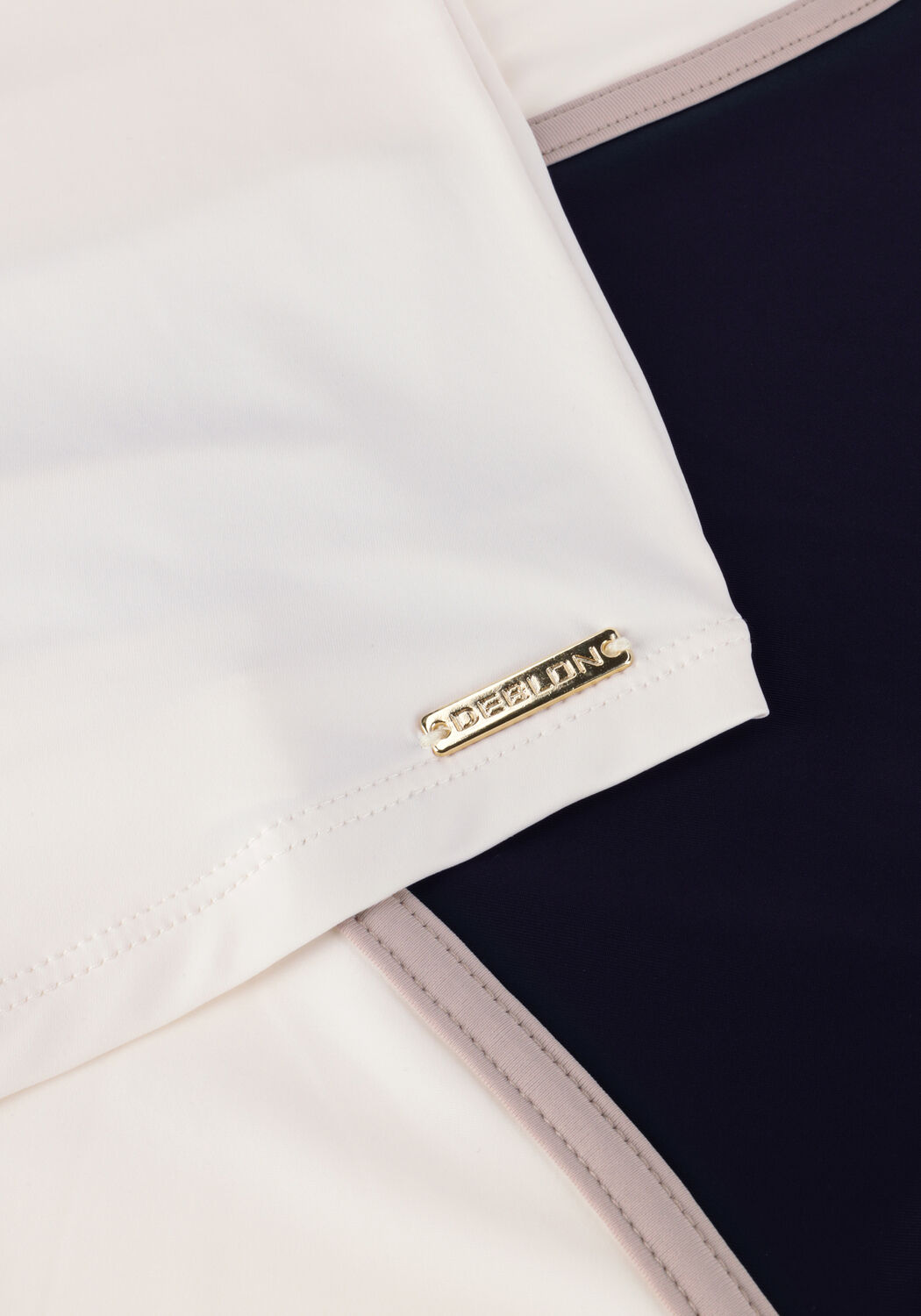 DEBLON SPORTS Haut KATE TOP en noir - large