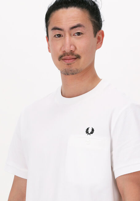 FRED PERRY T-shirt POCKET DETAIL PIQUE SHIRT en blanc - large