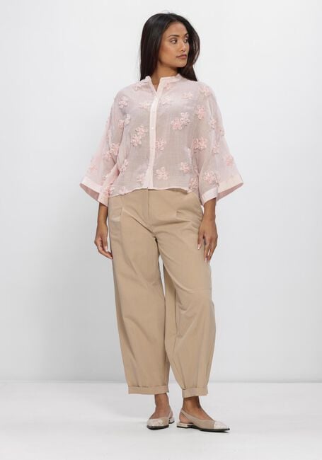 Lichtroze JANSEN AMSTERDAM  MARNEY BLOUSE 3DF1 759 WIDE KIMONO SLEEVE 3D FLOWERS - large