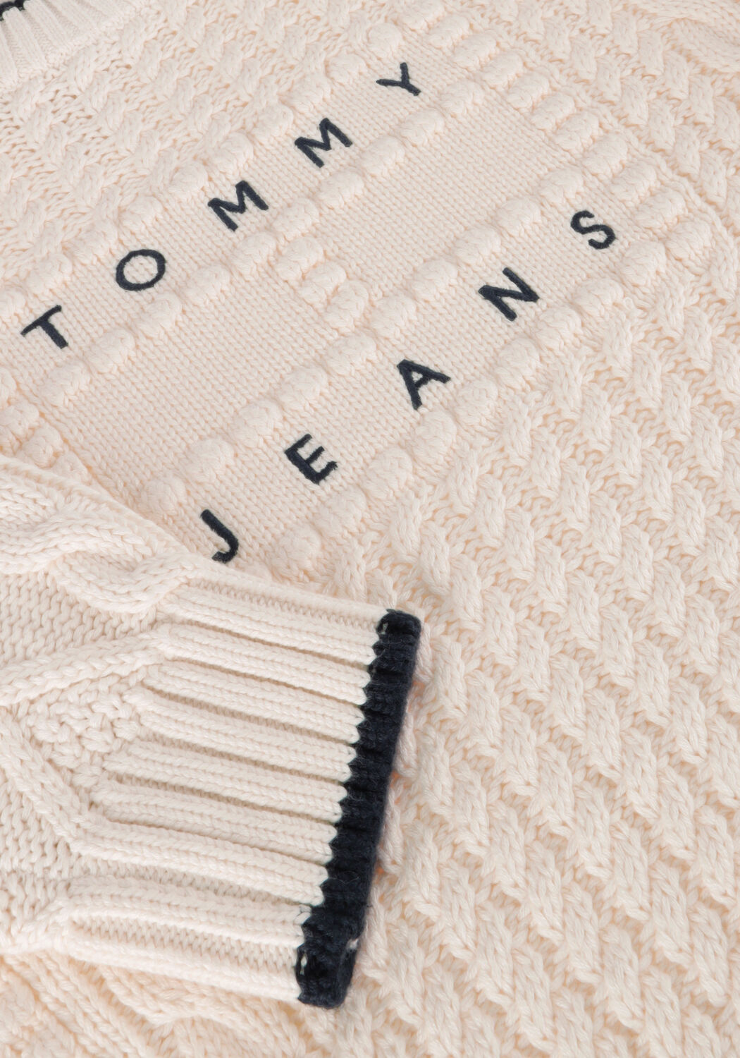TOMMY JEANS Pull TJW BUBBLE CABLE FLAG CREW en blanc - large