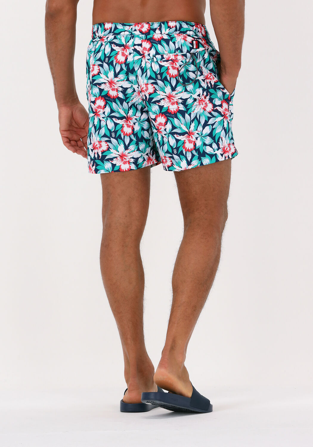 TOMMY HILFIGER MEDIUM DRAWSTRING-PRINT Shorts de bain en multicolore - large