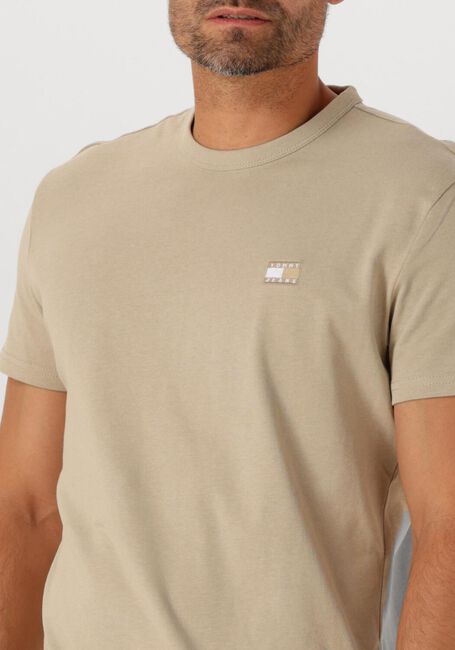 Beige TOMMY JEANS T-shirt TJM REG BADGE TEE EXT - large