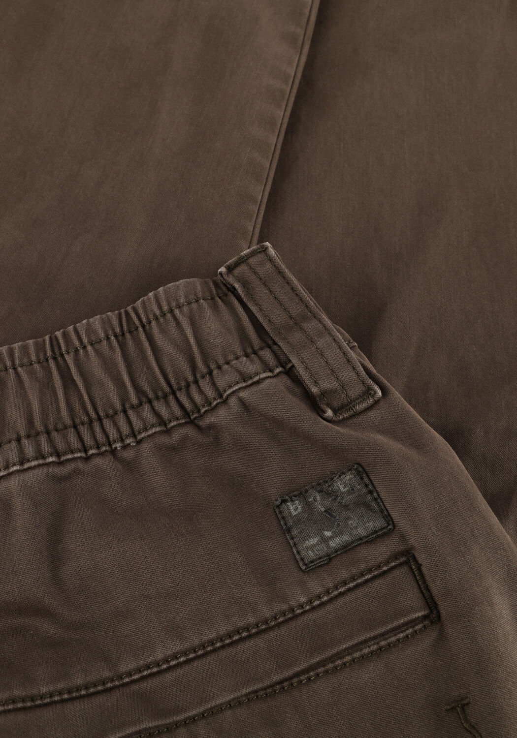 BUTCHER OF BLUE Chino TRISTAN SATEEN CHINO en marron - large