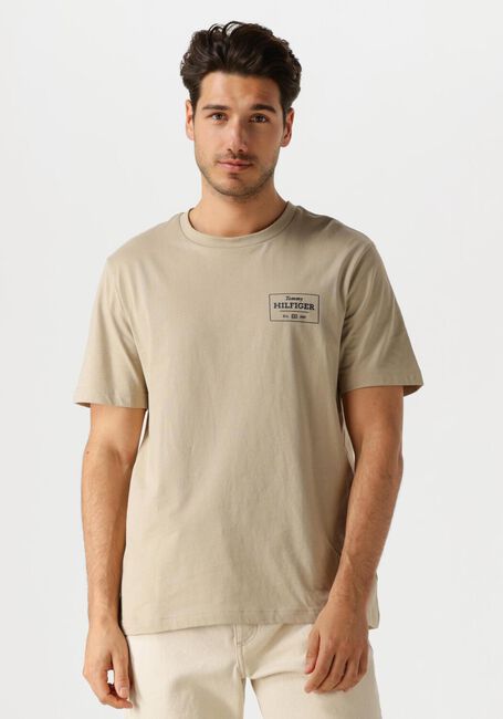 TOMMY HILFIGER T-shirt MONOTYPE PRINTED LABEL TEE en beige - large