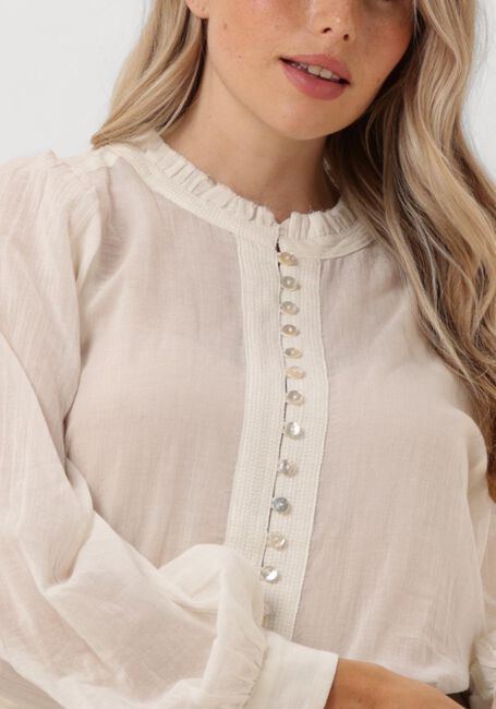 RUBY TUESDAY IREM BLOUSE WITH SMALL PLEATS + BUTTONS PLACKET Blouses en blanc - large
