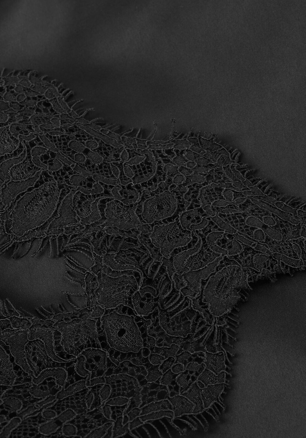 Zwarte HAUTE L'AMITI&Eacute; Tops & T-shirts NAOMI ASYM LINGERIE TOP - large