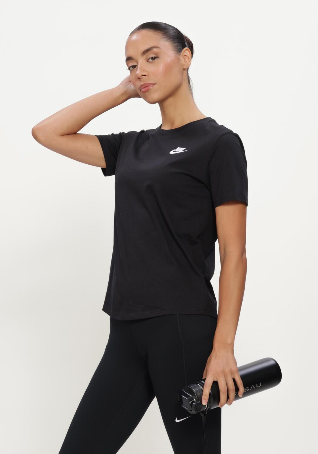 Zwarte NIKE T-shirt NIKE SPORTSWEAR CLUB ESSENTIALS - large