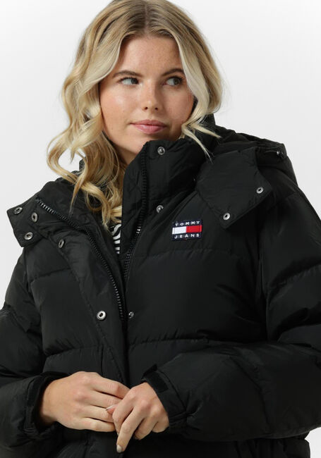 Zwarte TOMMY JEANS Gewatteerde jas OUTERWEAR - large