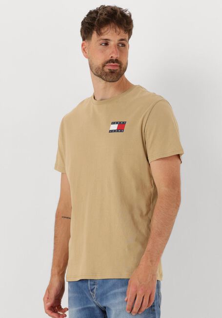 TOMMY JEANS T-shirt TJM SLIM ESSENTIAL FLAG TEE EXT en beige - large