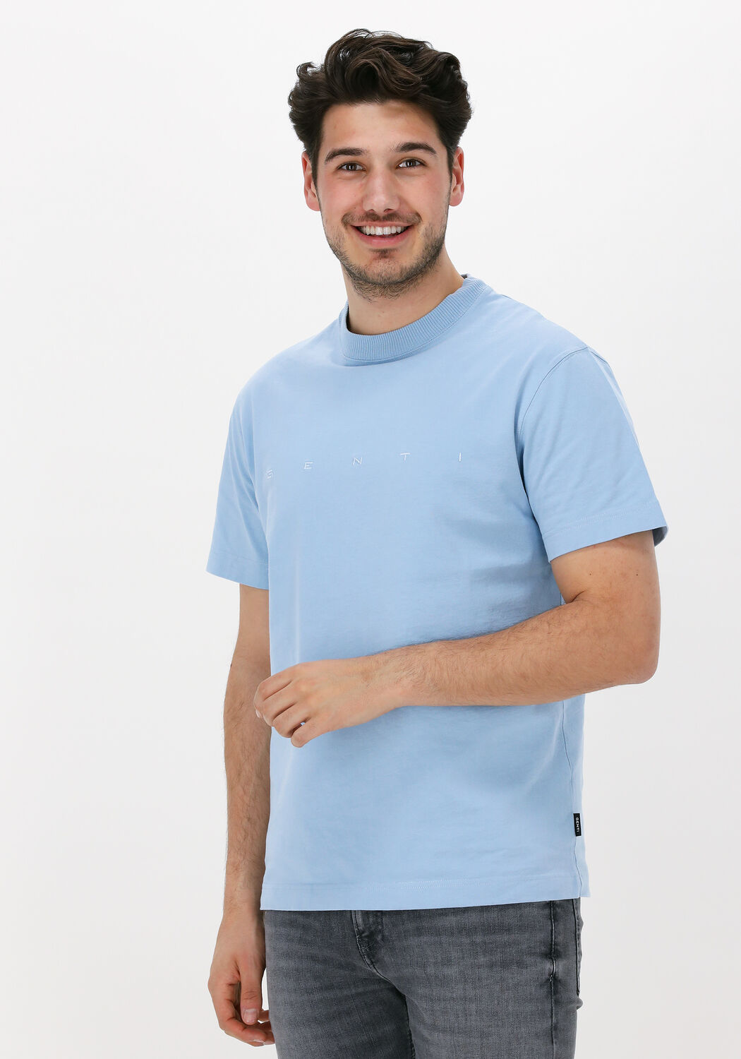 Lichtblauwe GENTI T shirt J5032 1226 Omoda