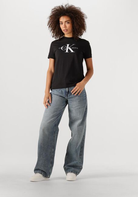 Zwarte CALVIN KLEIN T-shirt CORE MONOGRAM LOGO REGULAR FIT - large