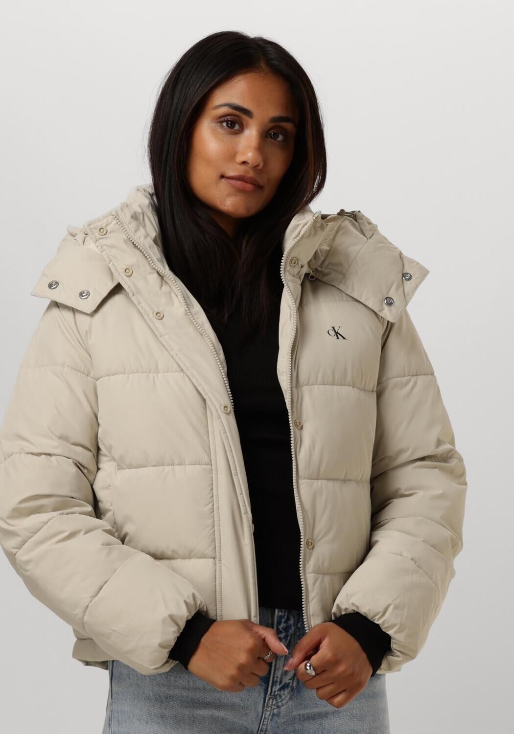 Beige CALVIN KLEIN Gewatteerde jas MATTE MONOLOGO ND SHORT PUFFER Omoda