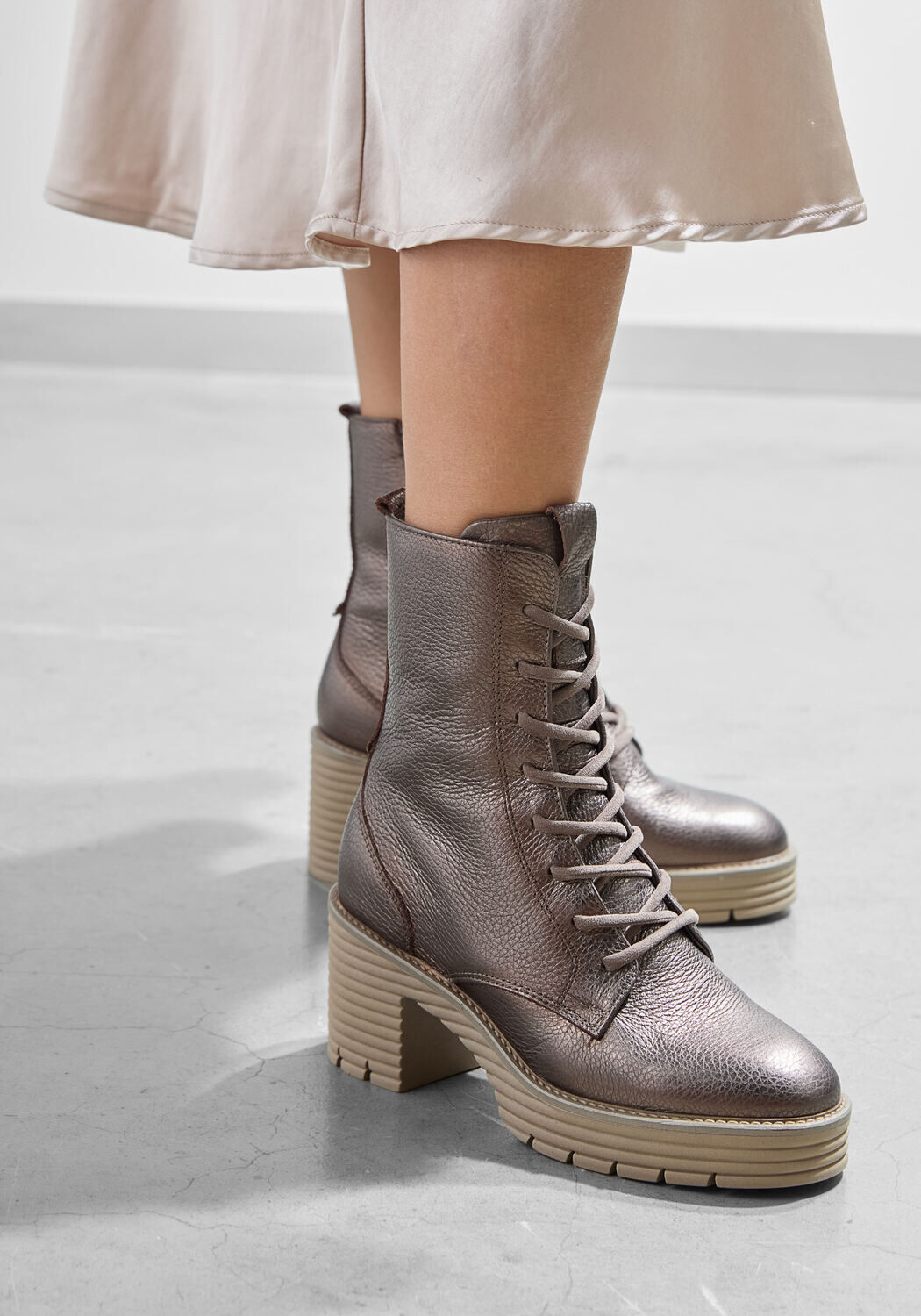 SOFTWAVES Bottines &agrave; lacets 8.88.11 en bronze - large