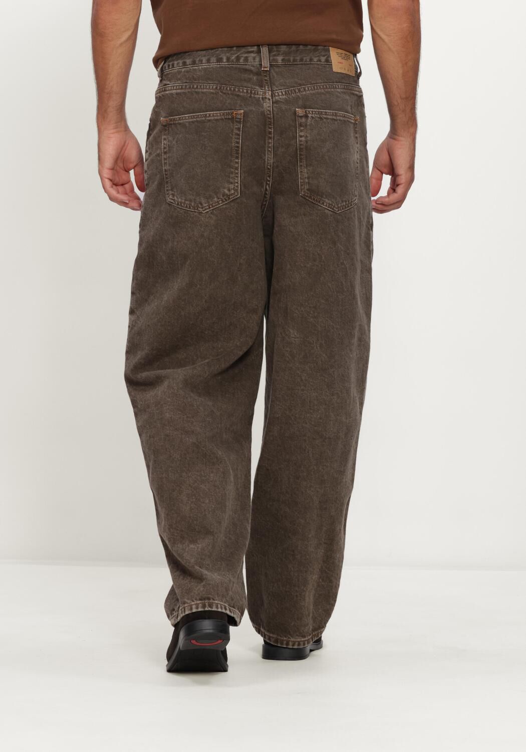 AMERICAN VINTAGE Barrel jeans OSHOW-B en marron - large