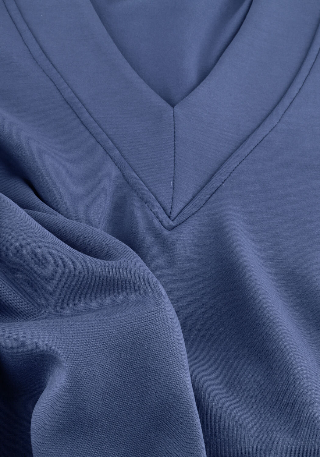 AIMEE THE LABEL Pull KATJA SWEATER en bleu - large