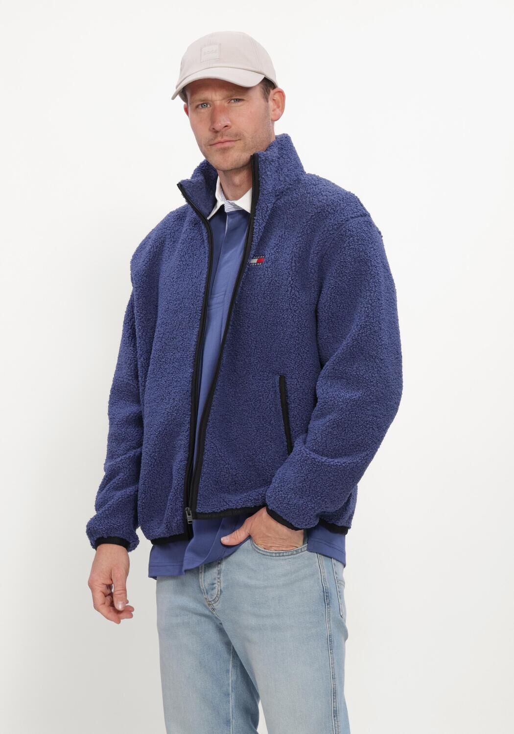 TOMMY JEANS Gilet TJM RLX BADGE ZIP-THRU TEDDY EXT en bleu - large