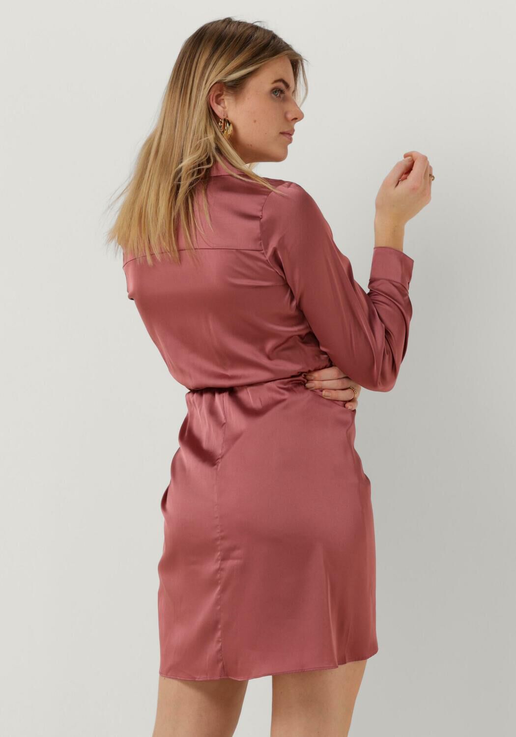 Robe guess rose on sale