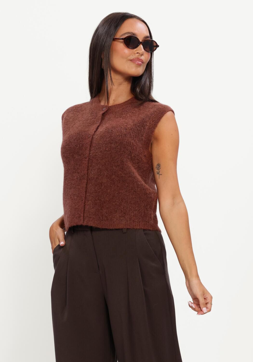 SELECTED WOMEN Pull SLWLULU SL BUTTON O-NECK VEST en marron - large