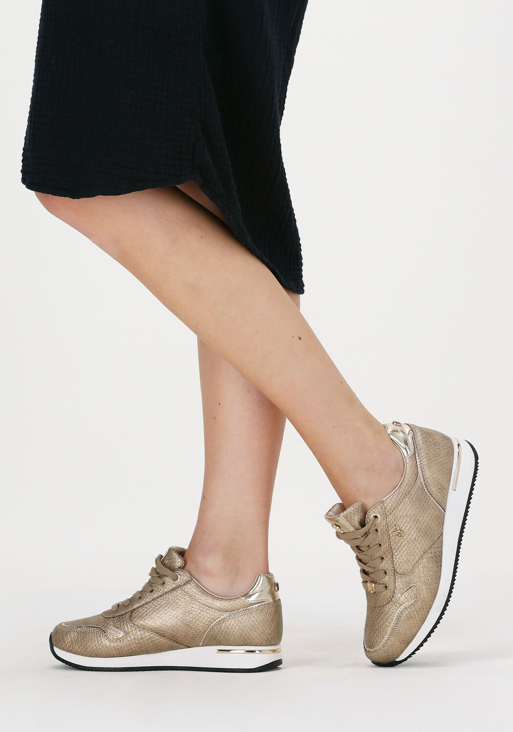 Omoda gouden sneakers outlet