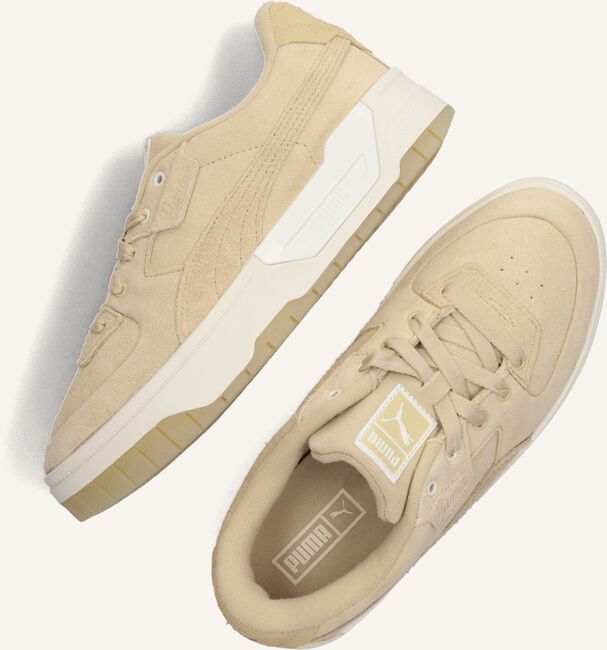 Beige PUMA Sneakers CALI DREAM FIRST SENSE WN'S Beige PUMA Sneakers CALI DREAM FIRST SENSE WN'S - large