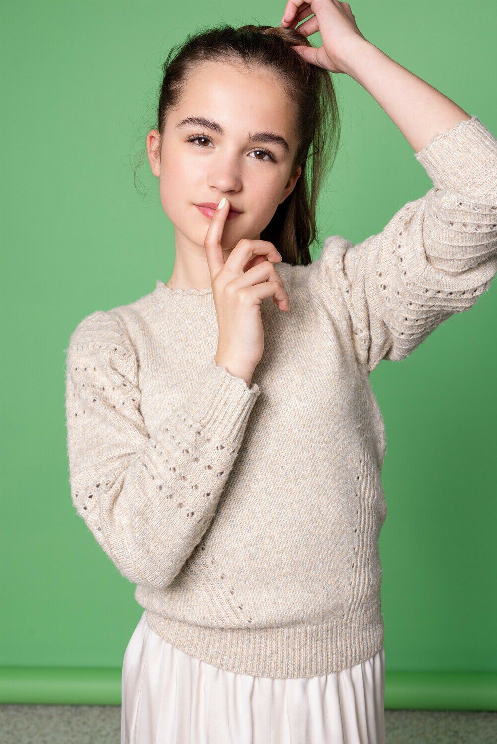 Beige NOBELL Trui KAMILE GIRLS KNITTED SOFT SWEATER Omoda