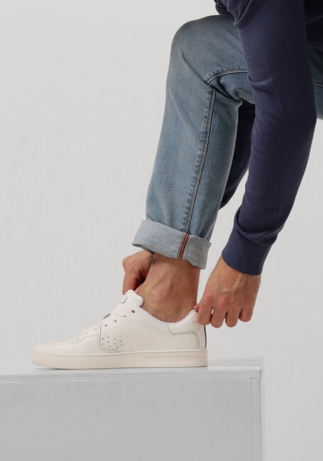 PS PAUL SMITH Baskets basses MENS SHOE COSMO en blanc - large