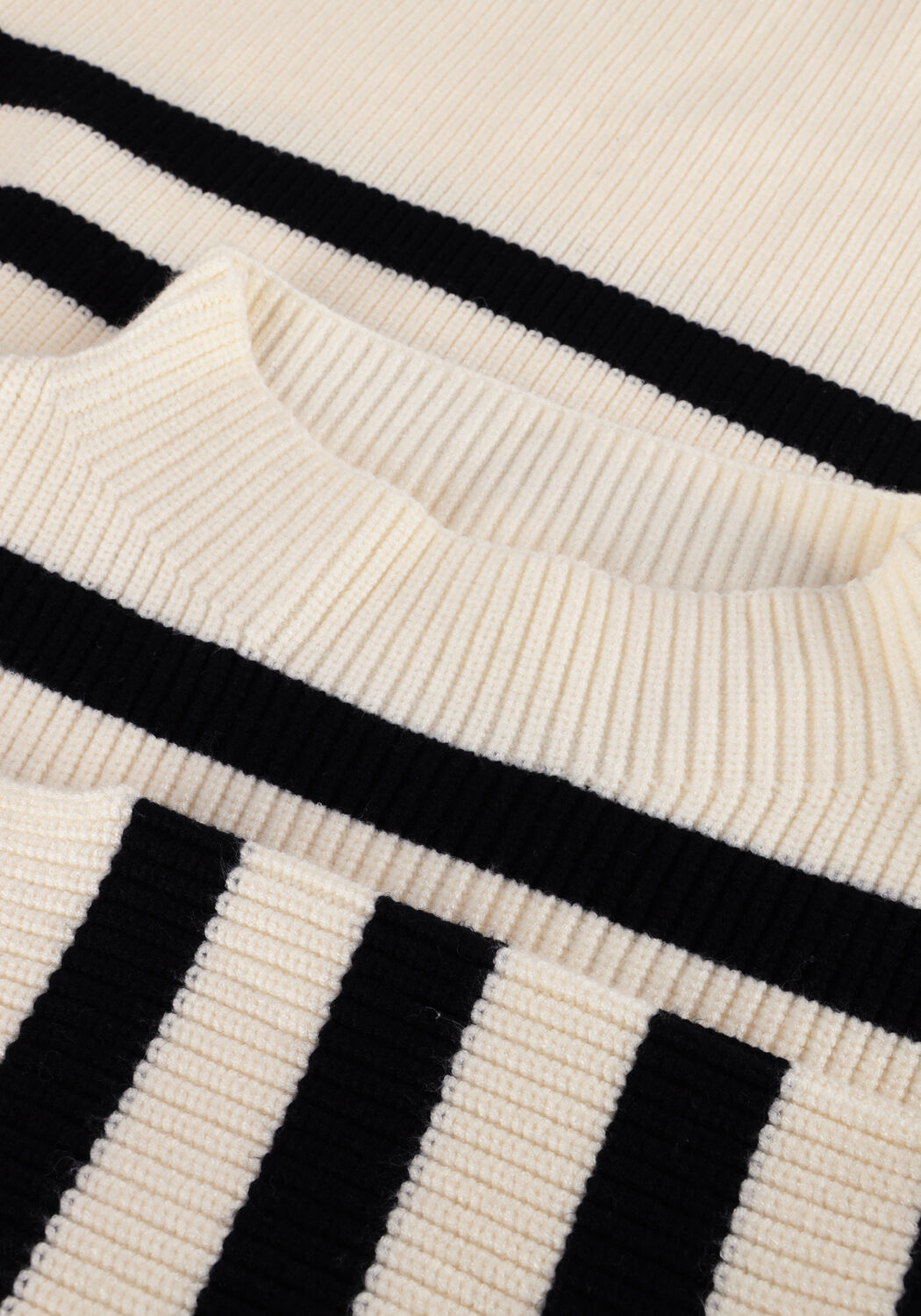 COPENHAGEN MUSE Chandail CMCOLIN-PULLOVER en noir - large