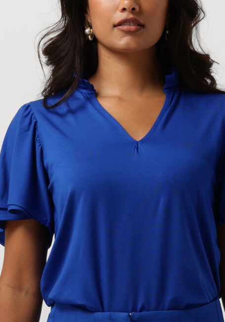 Blauwe JANSEN AMSTERDAM Top TC136 TOP SHORT RUFFLED SLEEVE V-NECK - large