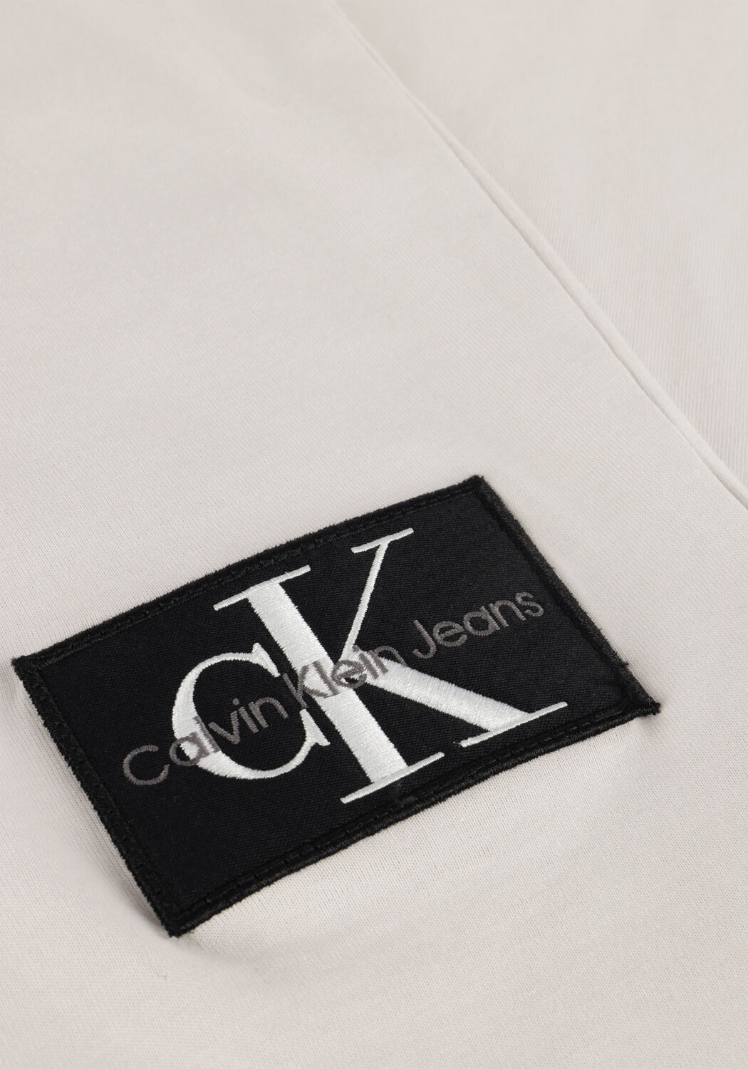 Grijze CALVIN KLEIN T-shirt BADGE TURN UP SLEEVE - large