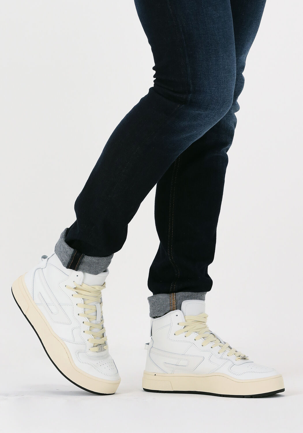 DIESEL Baskets montantes S-UKIYO MID HEREN en blanc - large