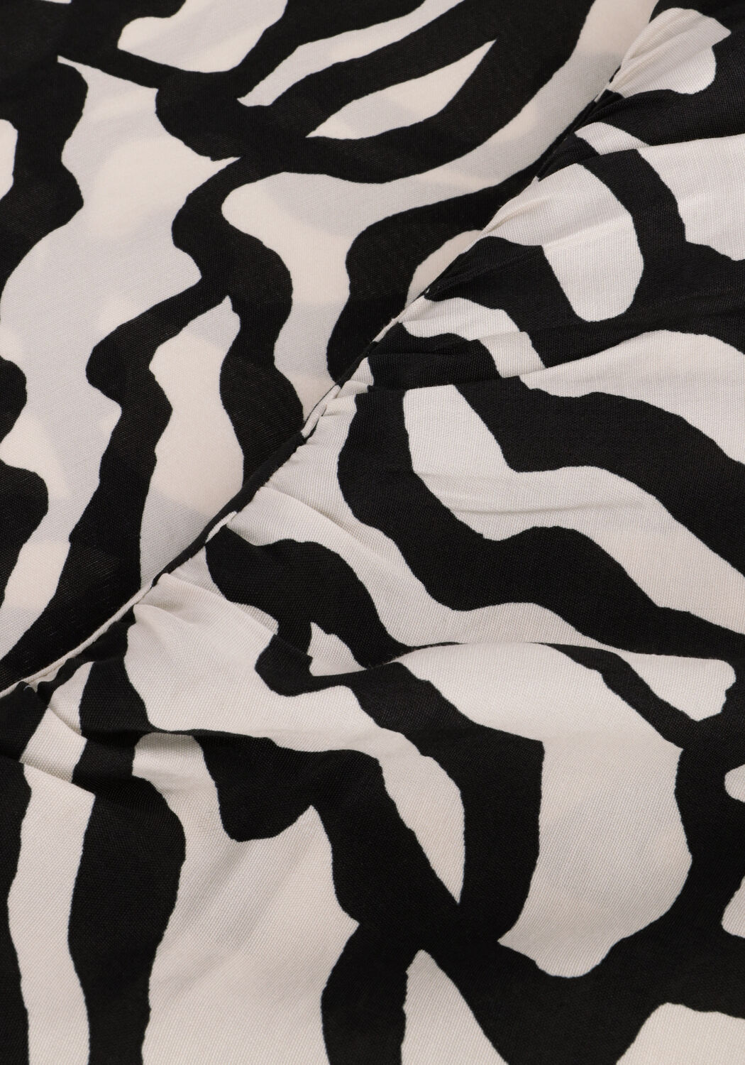 Zwarte MINUS Top TIANA SLEVELESS BLOUSE - large