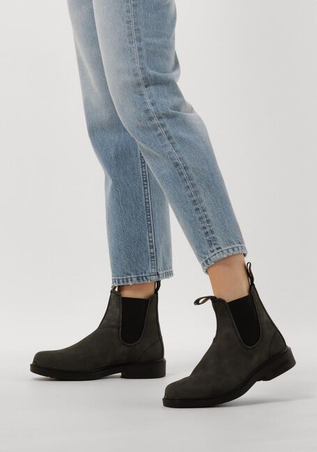 blundstone dress boots rustic black Blundstone 587 Chelsea Boot Rustic Black
