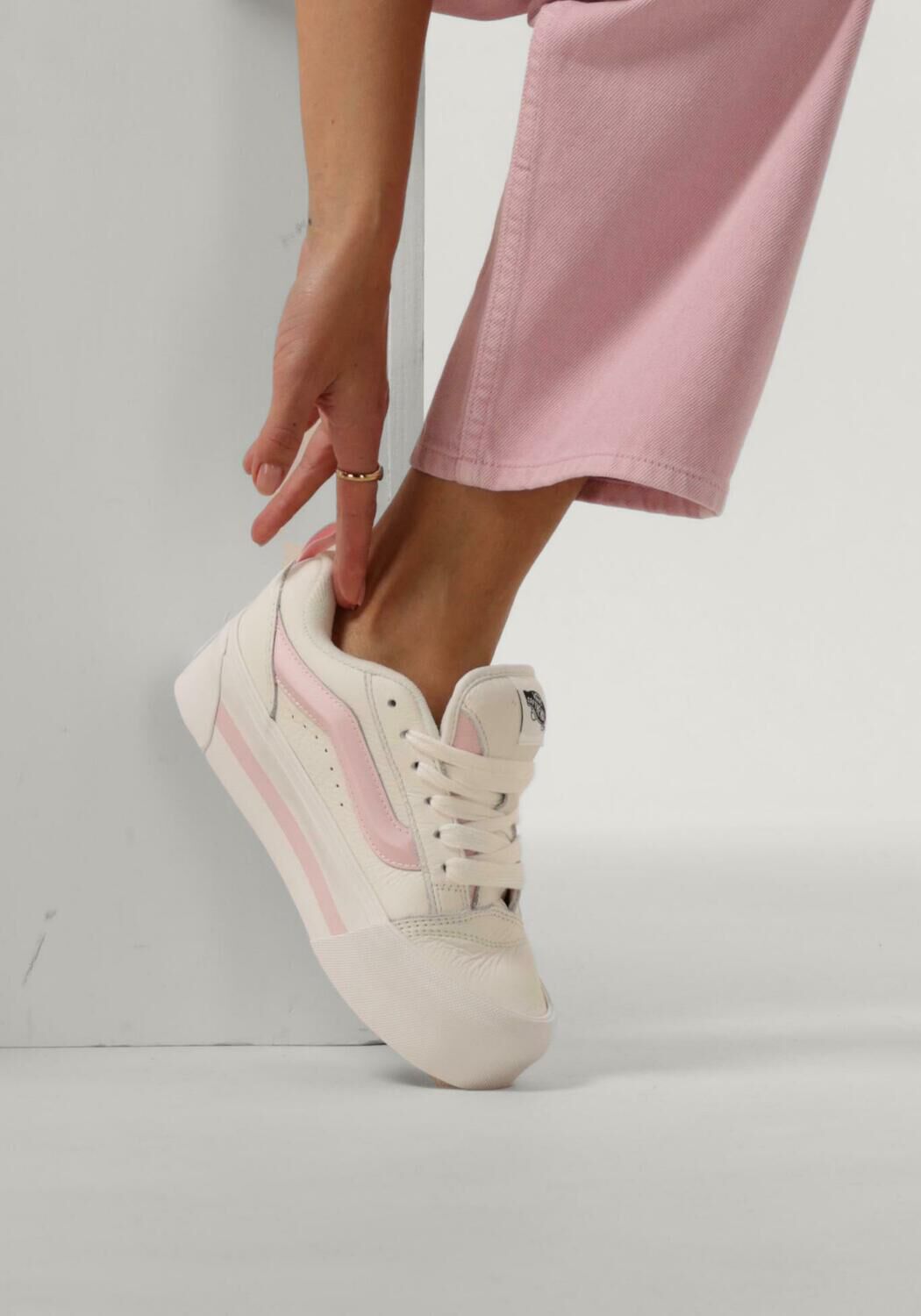 Witte VANS Sneakers KNU STACK - large