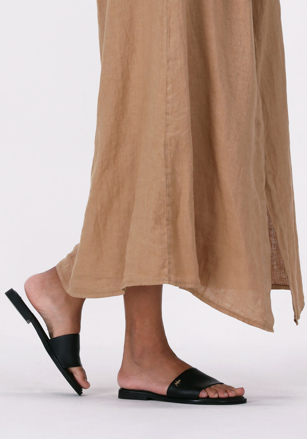 MEXX JOLIE Tongs en noir - large