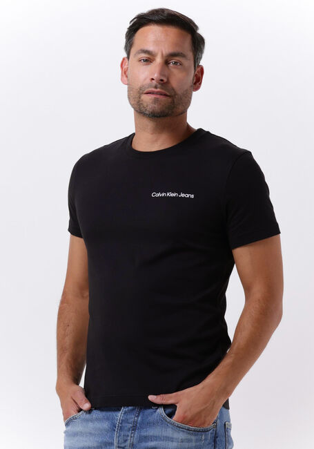 CALVIN KLEIN T-shirt CHEST INSTITUTIONAL en noir - large