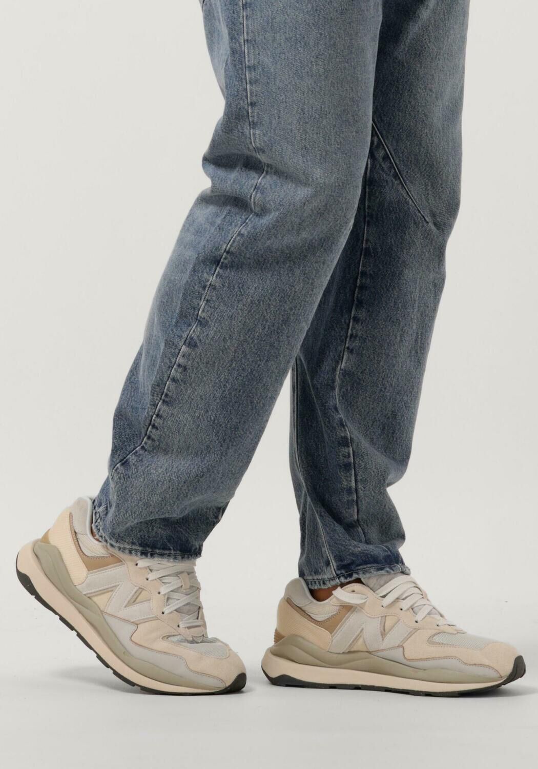 NEW BALANCE Baskets basses M574 en beige - large