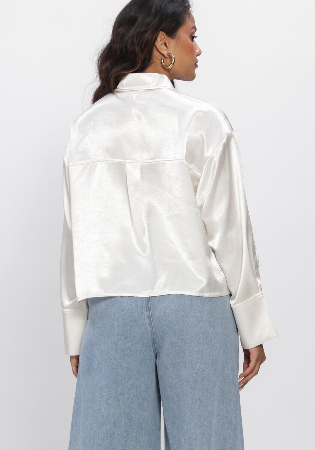Witte ALIX THE LABEL  SATIN BLOUSE - large