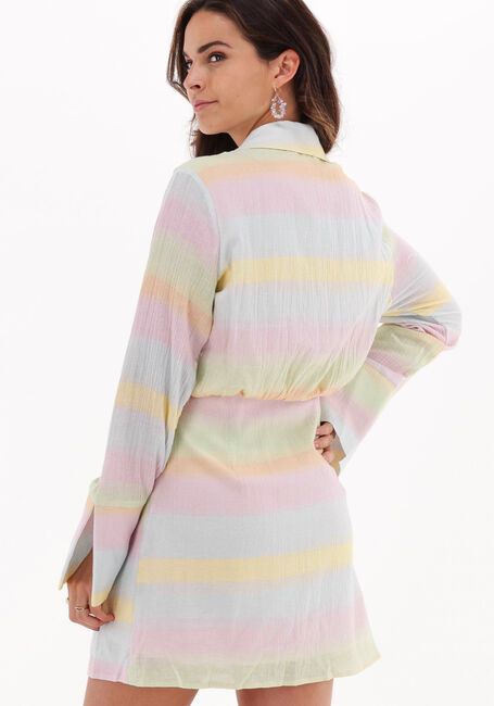 NA-KD Mini robe TWISTED FRONT SHORT DRESS en multicolore - large