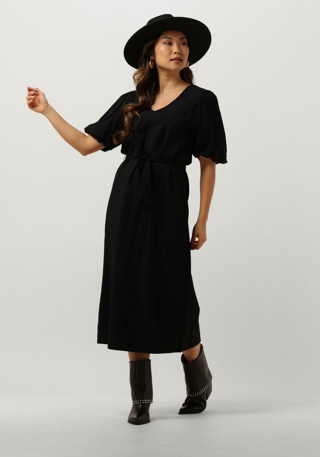 Zwarte OBJECT Midi jurk OBJJACIRA 2 4 V NECK DRESS Omoda