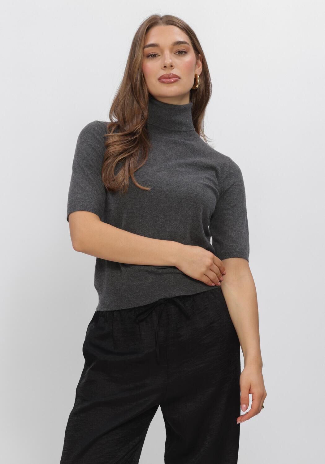 BOII STUDIOS Haut AKSA T-NECK KNIT Gris fonc&eacute; - large