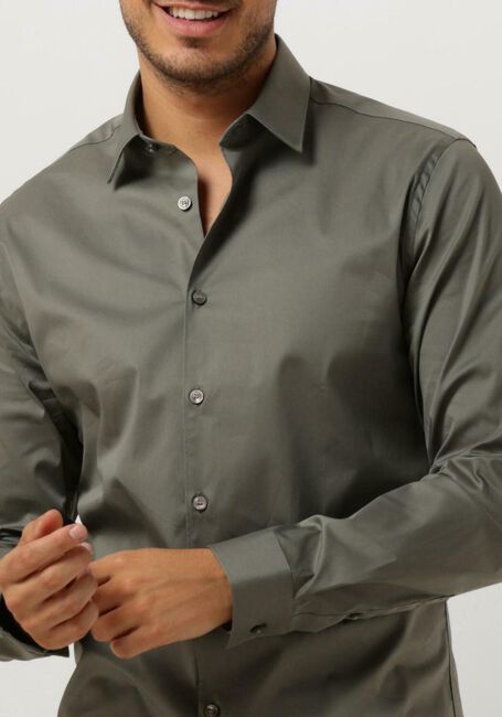 TIGER OF SWEDEN Chemise décontracté FILBRODIE en vert - large