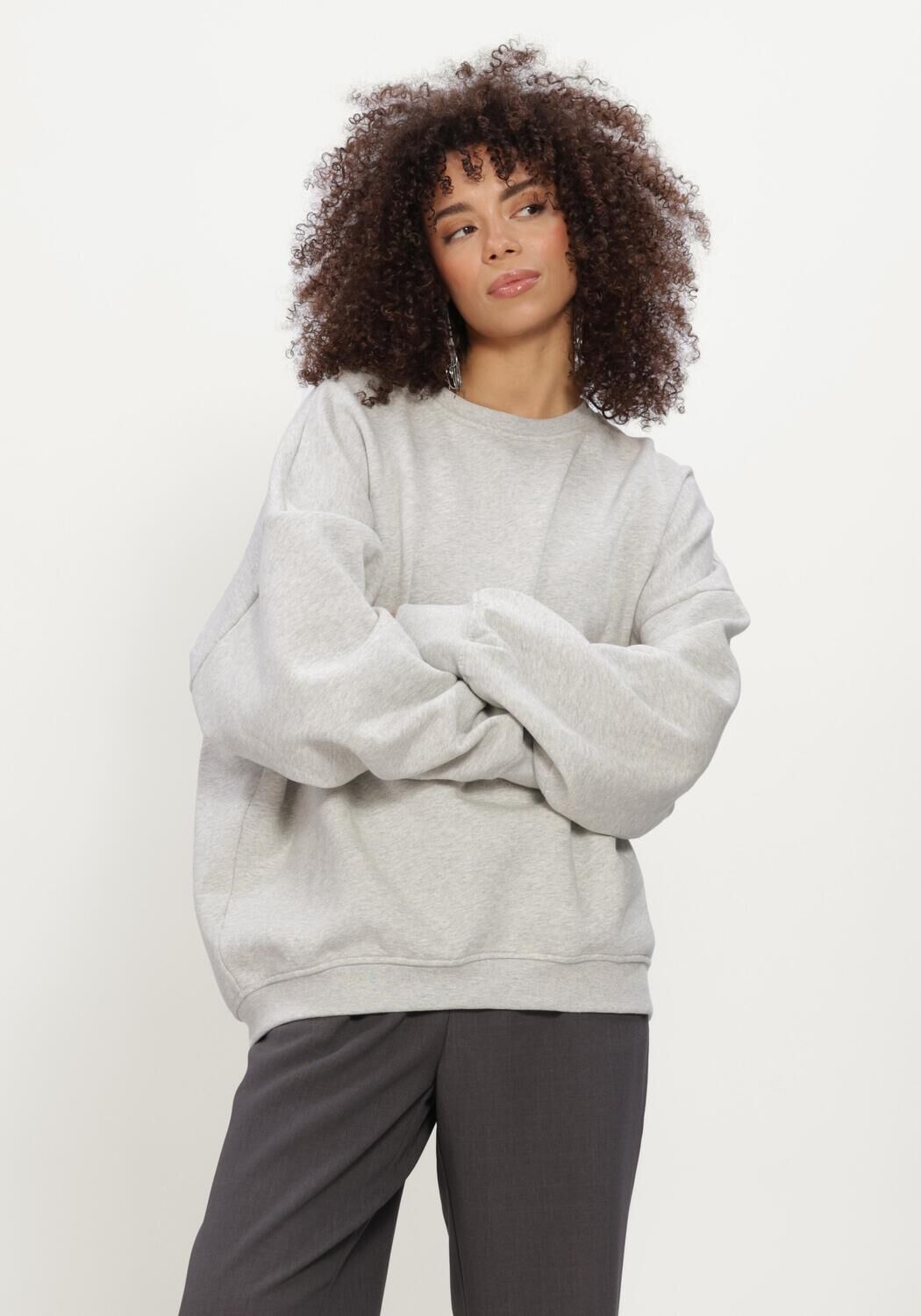 Lichtgrijze STUDIO AMAYA Sweater MATCHA SWEATER - large