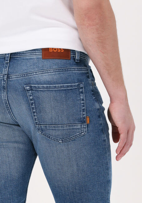 BOSS Pantalon courte TABER SHORTS en bleu - large