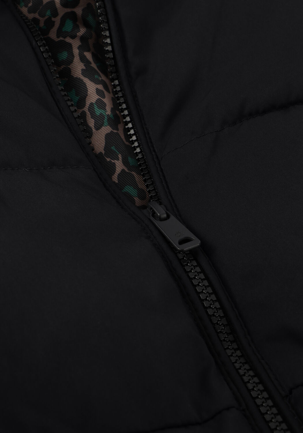 SCOTCH & SODA Veste matelass&eacute; LONGER-LENGTH WATER-REPELLENT PUFFER COAT en noir - large