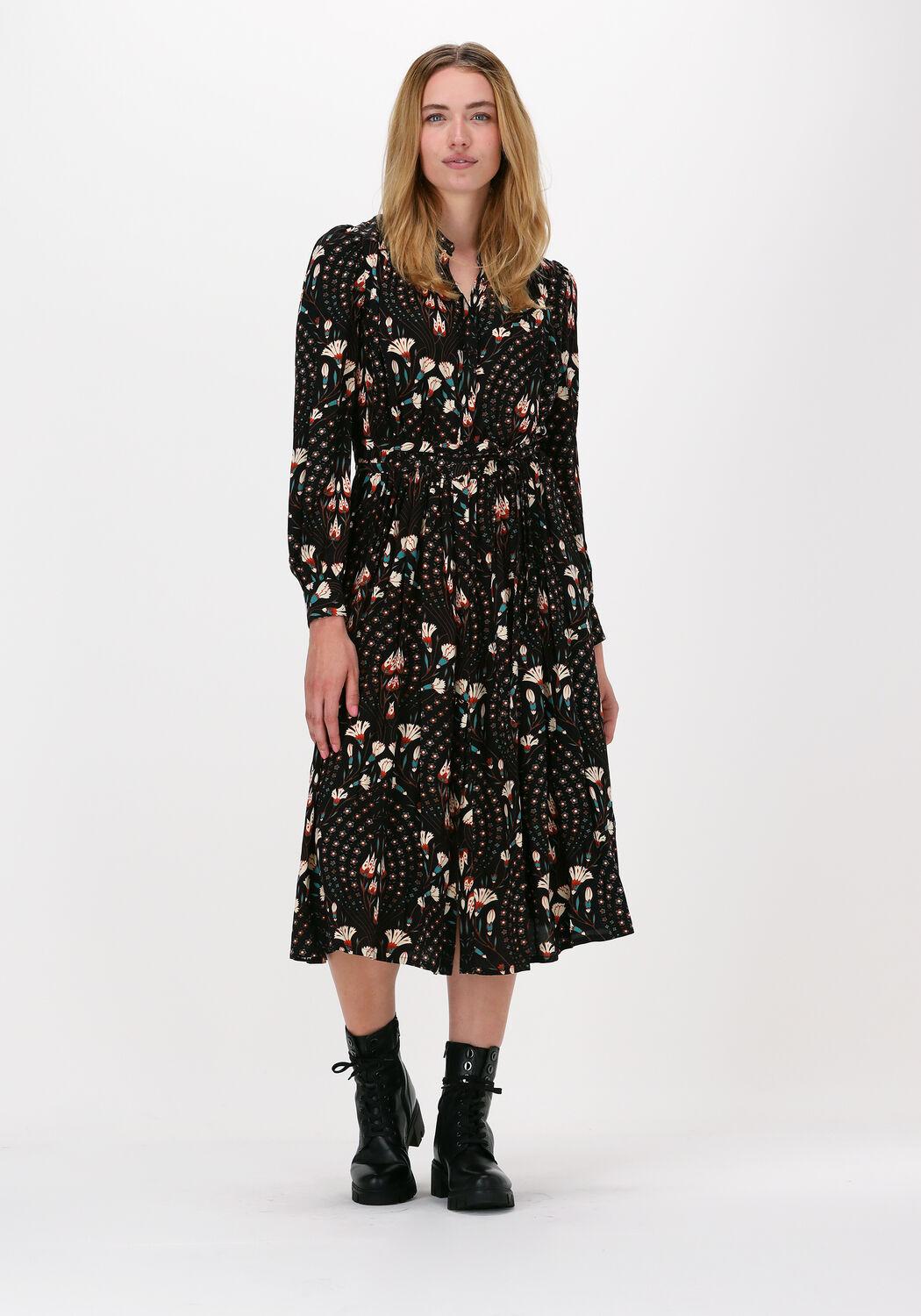 IDANO Robe midi MARCELLE en noir Omoda