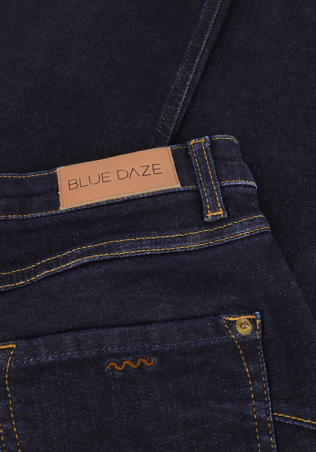 SUMMUM Pantalon &eacute;vas&eacute; FLARED JEANS COMFORT en bleu - large