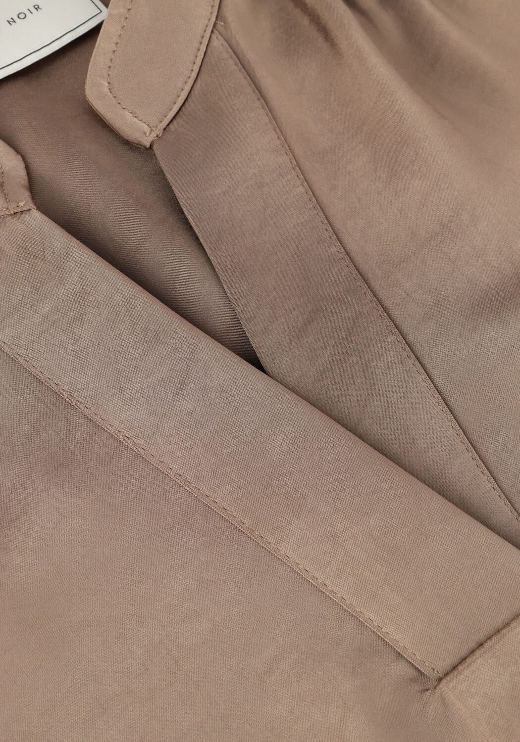 NEO NOIR ROELLA HEAVY SATEEN BLOUSE Blouses en taupe - large